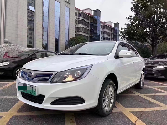 2019 BYD E5 450 400KM EV Car 0KM para la reventa Velocidad máxima 130KM/h 4 Puertas 5 Asientos Muy stock