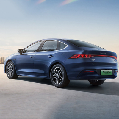 2023 BYD Qin Plus DM-i Campeón PHEV Limousine hecho en híbrido 55KM/120KM 4 puertas 5 asientos