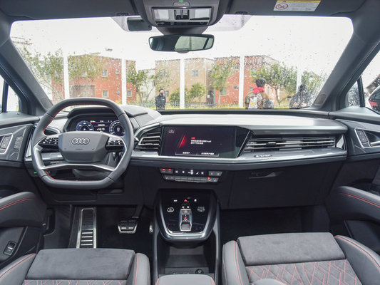 Audi Q5 Etron 50 EV usado de 2022 con 150KW de potencia total del motor y batería de litio