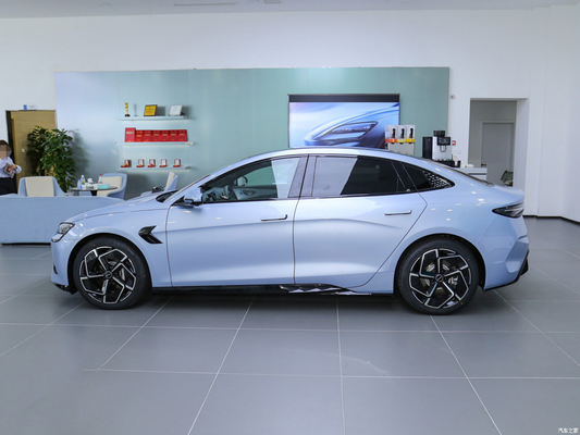 Necesitas 2022 BYD Seal Largo alcance 700km AWD Coche eléctrico con 230KW de potencia total del motor