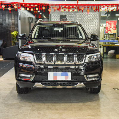 BAIC BJ90 SUV 90% MB GLS450 piezas Velocidad máxima 245KM/h Potencia máxima 300-400PS Gran descuento