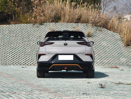 2023 Dirección izquierda Changan UNI-T 1.5T Sport Flagship SUV compacto con techo solar panorámico