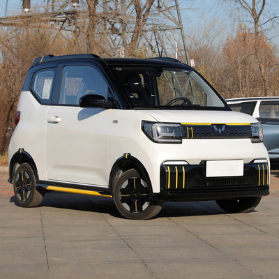 Mini coches eléctricos económicos Wuling Hongguang Mini EV faro LED 200km 300km