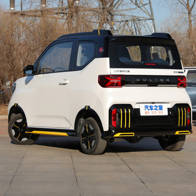 Mini coches eléctricos económicos Wuling Hongguang Mini EV faro LED 200km 300km