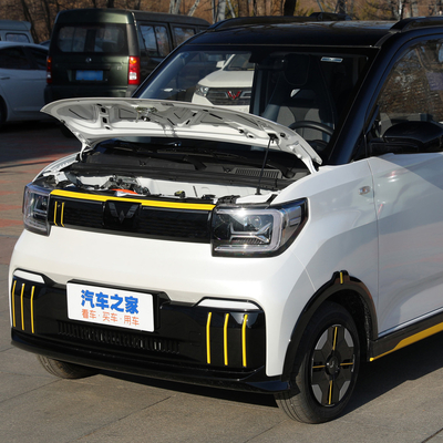 Mini coches eléctricos económicos Wuling Hongguang Mini EV faro LED 200km 300km