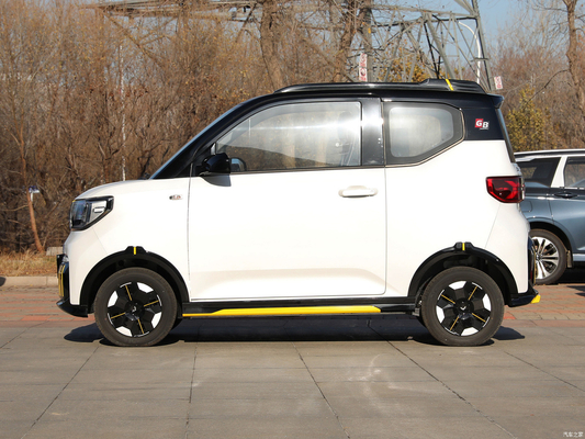 Mini coches eléctricos económicos Wuling Hongguang Mini EV faro LED 200km 300km