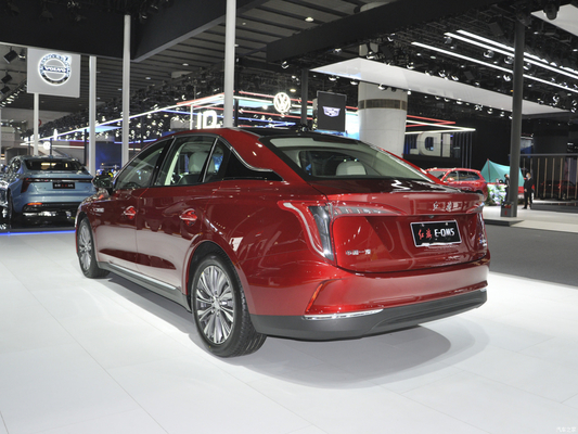 s E-Qm5 Coche usado con poco kilometraje y batería de litio 2022 Hongqi Vehículo eléctrico