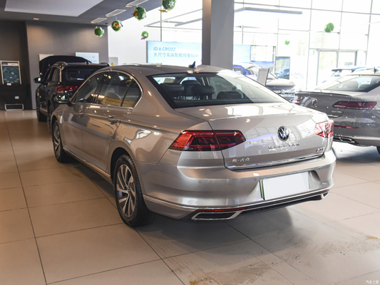 116KW potencia total del motor 2022 Magotan híbrido enchufable GTE de lujo de 4 puertas y 5 asientos