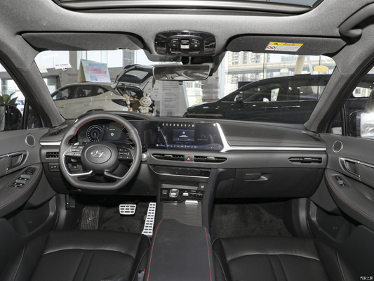 2022 Hyundai Sonata 270T CDI DCT 20o Aniversario Limousine con distancia entre ejes 2500-3000 mm