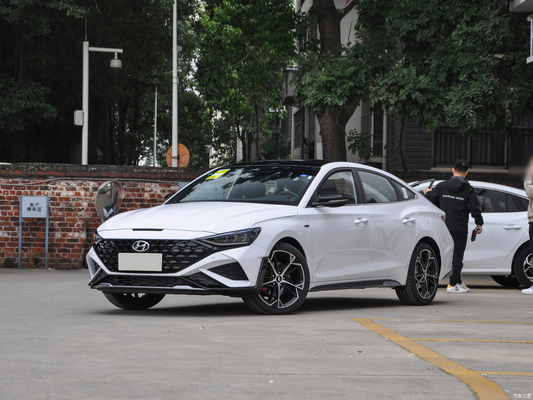 2023 Hyundai Lafesta 270T N Line DLX de lujo sedán de 4 puertas de gasolina coche de conducción izquierda 5 bolsas de aire