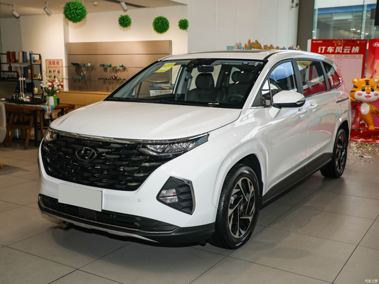 2022 Dirección izquierda 207T GDi 5 puertas 7 asientos MPV Automóvil de gasolina con sistema de entretenimiento del coche