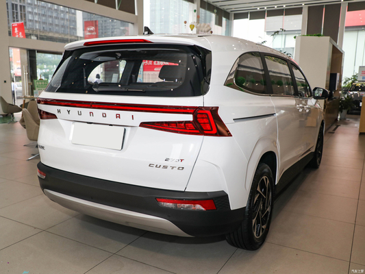 2022 Dirección izquierda 207T GDi 5 puertas 7 asientos MPV Automóvil de gasolina con sistema de entretenimiento del coche