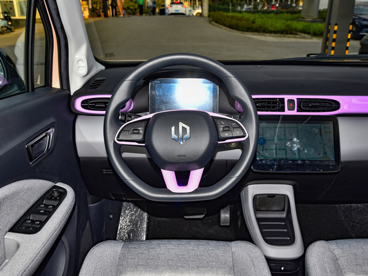 Cámara trasera y dirección izquierda Leapmotor T03 4 asientos Pequeño coche eléctrico eléctrico para adultos