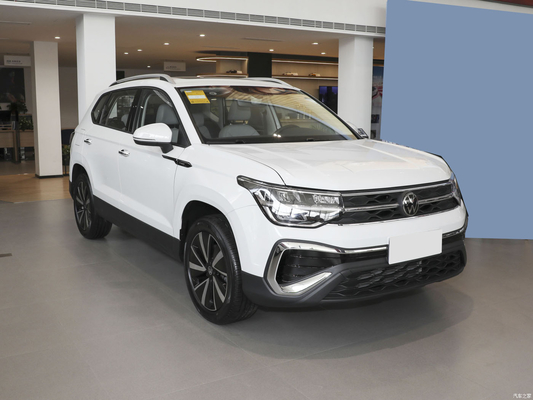2023 Volkswagen Tharu 300TSI 2WD Moon Version SUV con aire acondicionado automático