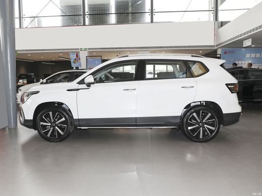 2023 Volkswagen Tharu 300TSI 2WD Moon Version SUV con aire acondicionado automático