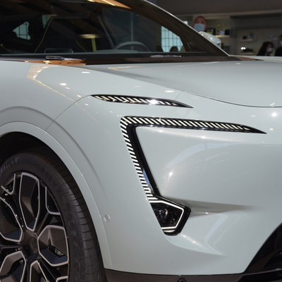 Carga rápida con conducción izquierda Changan Huawei Avatr 11 Coche eléctrico SUV vehículo crossover