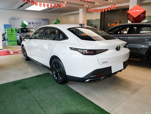 2023 Changan Lamore Blue Whale NE1.5T GDI DCT Sedan TPMS para una conducción segura y sin problemas