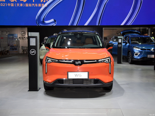 Energía Weima Weltmeister W6 Coche eléctrico con velocidad máxima de 160KM / h y potencia del motor de 160KW