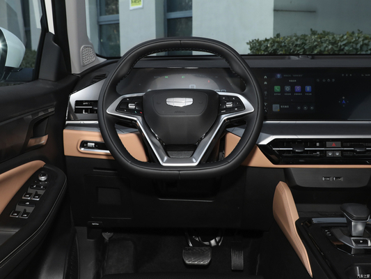 Geely Pro2024 Modelo 1.5T DCT SUV de 5 asientos 4518*1834*1715 Dimensiones y diseño moderno