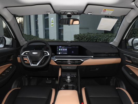 Geely Pro2024 Modelo 1.5T DCT SUV de 5 asientos 4518*1834*1715 Dimensiones y diseño moderno