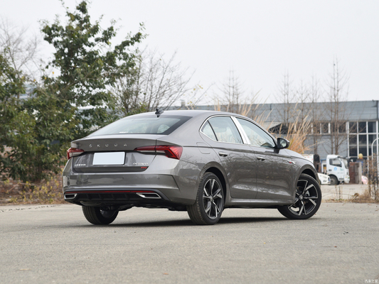 2024 Skoda Octavia PRO TSI80 Versión de lujo Hatchback turbo de 5 puertas y 5 asientos Euro VI