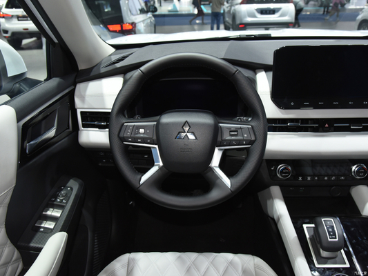 Sistema de dirección eléctrica 2023 Mitsubishi Outlander 1.5T SUV Zunyao con tracción en las cuatro ruedas