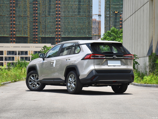 Toyota Wildlander 2.0L de 2023 versión líder con volante multifunción