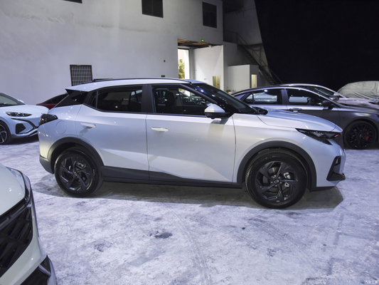 - hecho 2023 GAC Trumpchi GS3 SUV Mejor elección con techo solar panorámico y FWD Drive