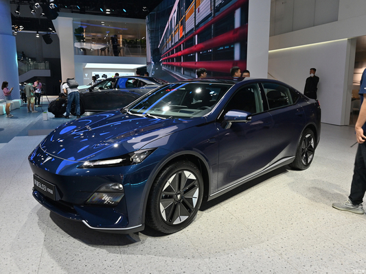 2023 Shenlan SL03 Coche eléctrico 515KM 5 puertas 5 asientos sedán con 190 kW de potencia total del motor