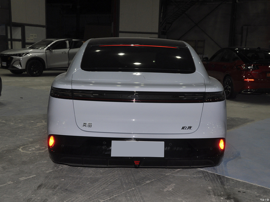 Capacidad de largo alcance 375KW VOYAH sedán de 4 puertas y 5 plazas con 730 km de alcance CLTC