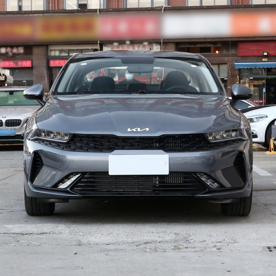 Suspensión delantera Macpherson Presentado en el 2021 Kia K5 270T CWD Moderno Version Sedan