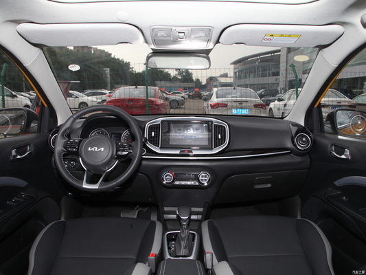2021 Kia Yi Run 1.4L CVT Sunroof Pequeño SUV con radar trasero 2 y gran espacio libre de 15°-20°
