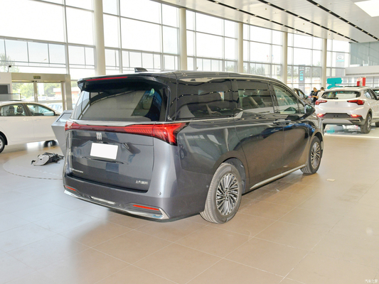 Buick Century 2023 MPV 2.0T 5 puertas 7 asientos Freno de estacionamiento eléctrico para una conducción suave