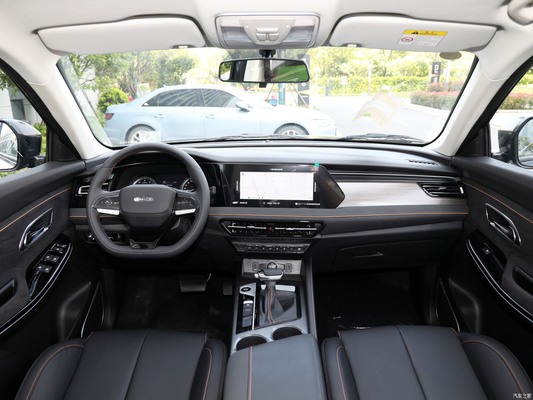 5 puertas 5 asientos SUV 2023 Changan Oshan X7 Plus Coche de gas con 4730 * 1870 * 1720mm Dimensiones