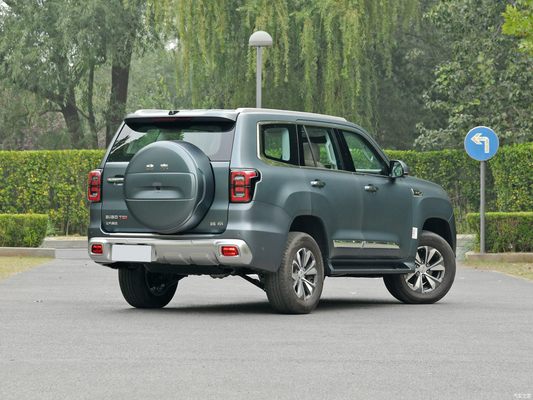 BAIC BJ60 2.0T SUV todoterreno de gran cilindrada fabricado en con 5 asientos y gran espacio