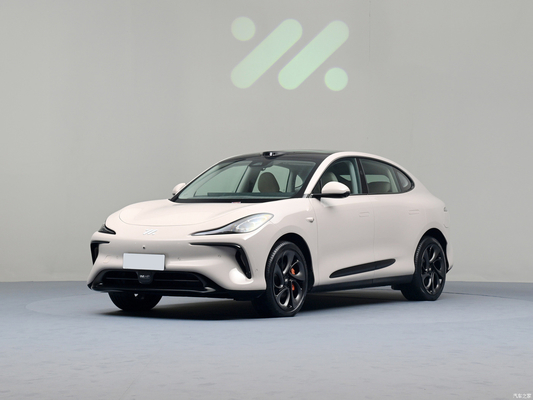 2023 IM LS6 MAX Super Performance Car eléctrico 702KM Rango Super Largo y asientos para 5