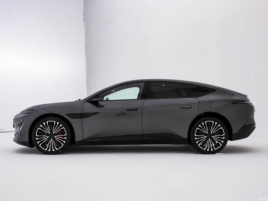 2023 Avatar 12 SUV con doble motor y 425KW de potencia total en el modelo lanzado por Huawei Changan