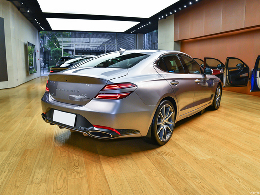 Asientos de cuero y Euro VI Standard Genesis G702023 2.0T Sedan con motor con tracción trasera