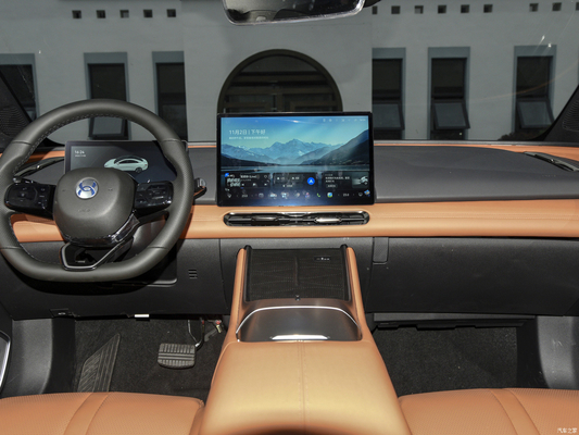 520KM CLTC Dirección izquierda 2024 Hycan A06 PLUS Pure Electric Luxury Car para el rendimiento