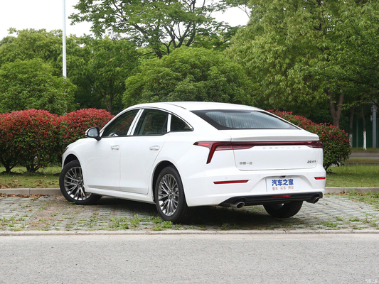 2022 Bestune B70 PentiumB70 1.5T Hatchback automático de placer Un nivel de rendimiento