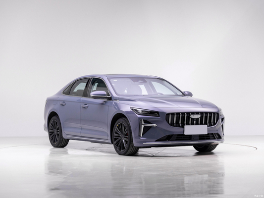 Geely Preface L 1.5TD Sedán híbrido de lujo con 4 cambios hacia adelante y frente 1 trasero 1 radar