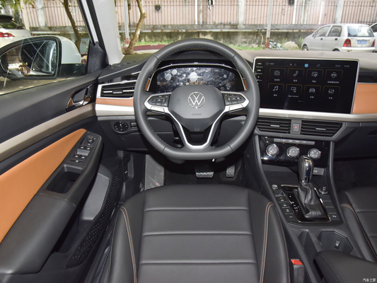Ajuste eléctrico del asiento del conductor 2023 Bora 200TSI DSG AT Vehículo de combustible compacto de 5 plazas