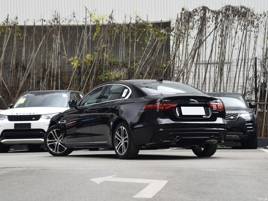 2024 Jaguar XEL 2.0T 250PS Sedán deportivo agresivo con ABS Sí y 8 cambios hacia adelante