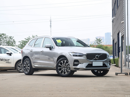 2024 Volvo XC60 B5 48V Light Hybrid 4WD SUV de lujo de tamaño mediano con 5 asientos y 6 bolsas de aire