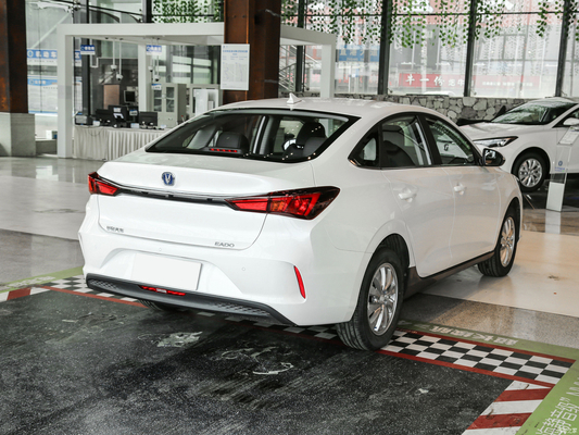 145KM/h Velocidad máxima Changan Eado EV460 Batería de hierro y fosfato de litio Vehículo eléctrico