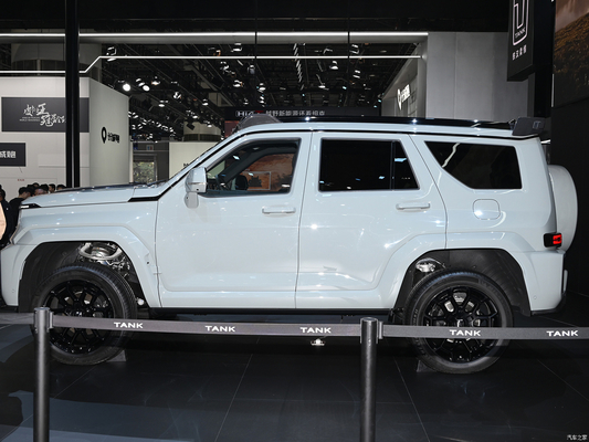 Tank 700 Hi4-T 2024 SUV híbrido con 120KW de potencia del motor y estructura de la carrocería de 5 puertas y 5 asientos