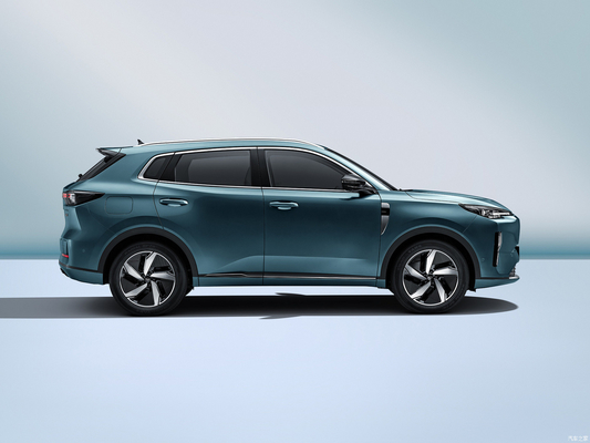 Changan Qiyuan Q05 125 MAX Hybrid Ev coche Batería de litio hecha a la velocidad máxima de 180 KM/h