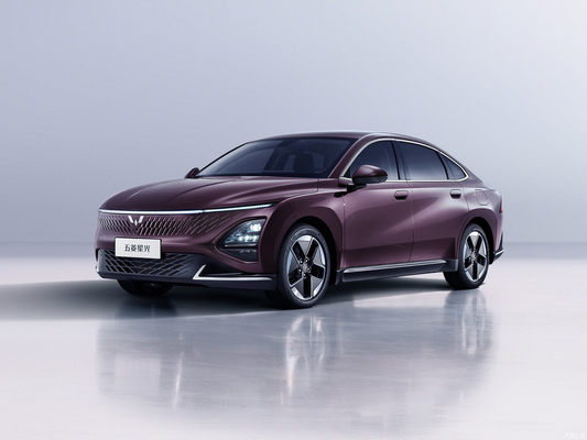 Mejor elección 2023 Wuling Starlight Sedán eléctrico híbrido 4 puertas 5 asientos monomotor