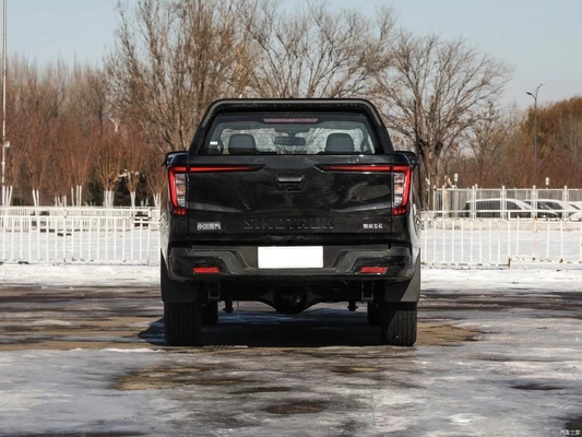 2024 SINOTRUK 2.0T Diesel automático 4WD de eje largo camioneta de lujo para conducción izquierda