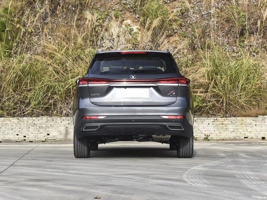 2024 Changan X7 Plus 7 asientos coche de gasolina con 1.5T automático velocidad máxima de 190 KM / h